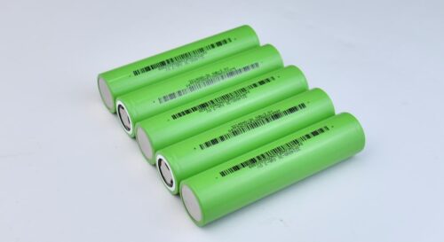 Natrijeva ionska baterija HINA